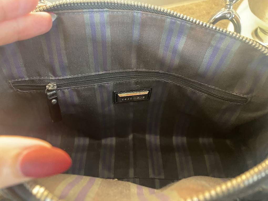 Coccinelle Borse da donna: Coccinelle Bowler Lackleder schwarz – Usato da Bronschhofen venduto da Ratz2 3
