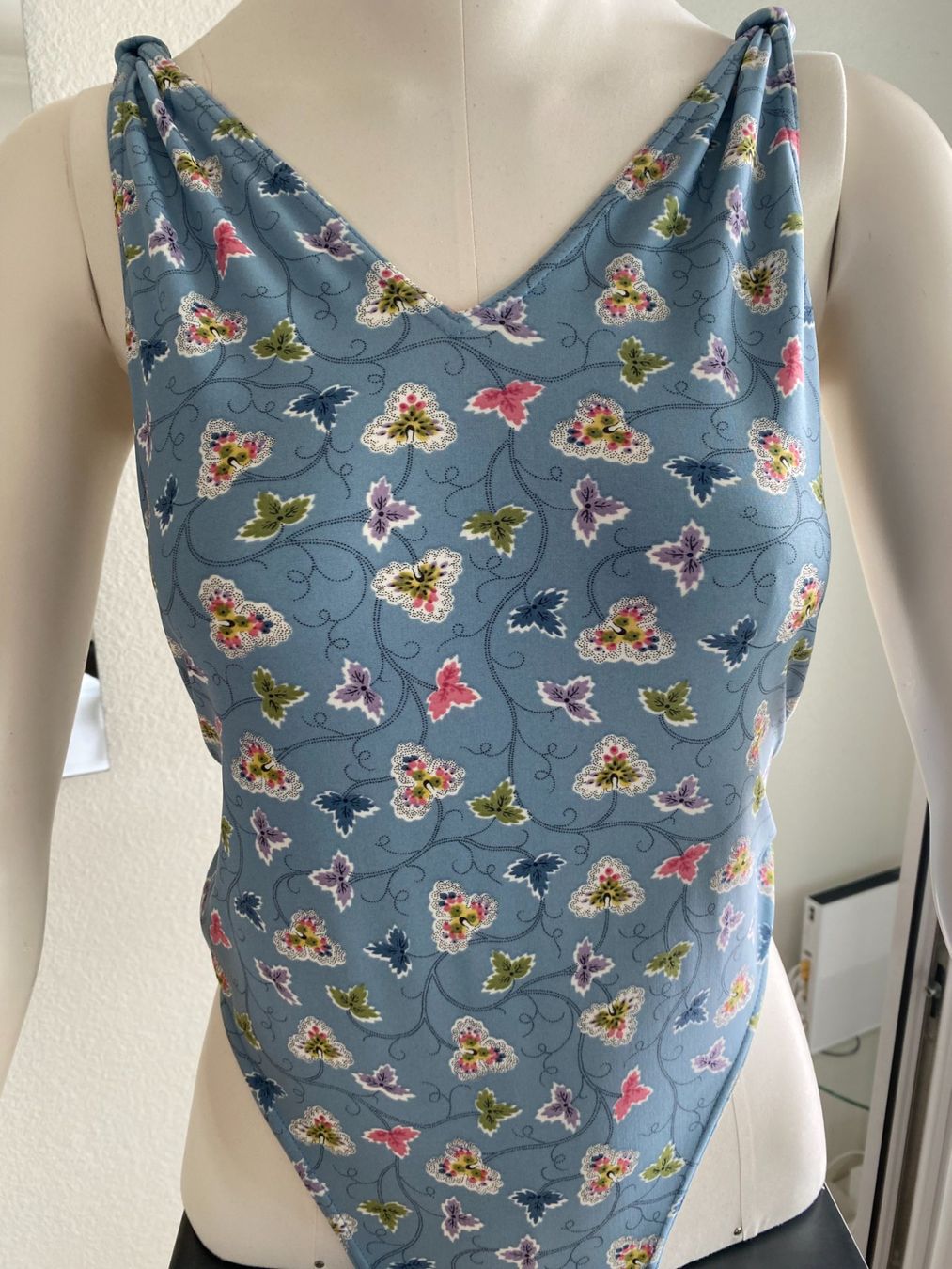 Dior Costumi da bagno & Bikini: Dior Badkleid mit Seidenstola – Nuovo (secondo la descrizione) da Zürich venduto da Gemi