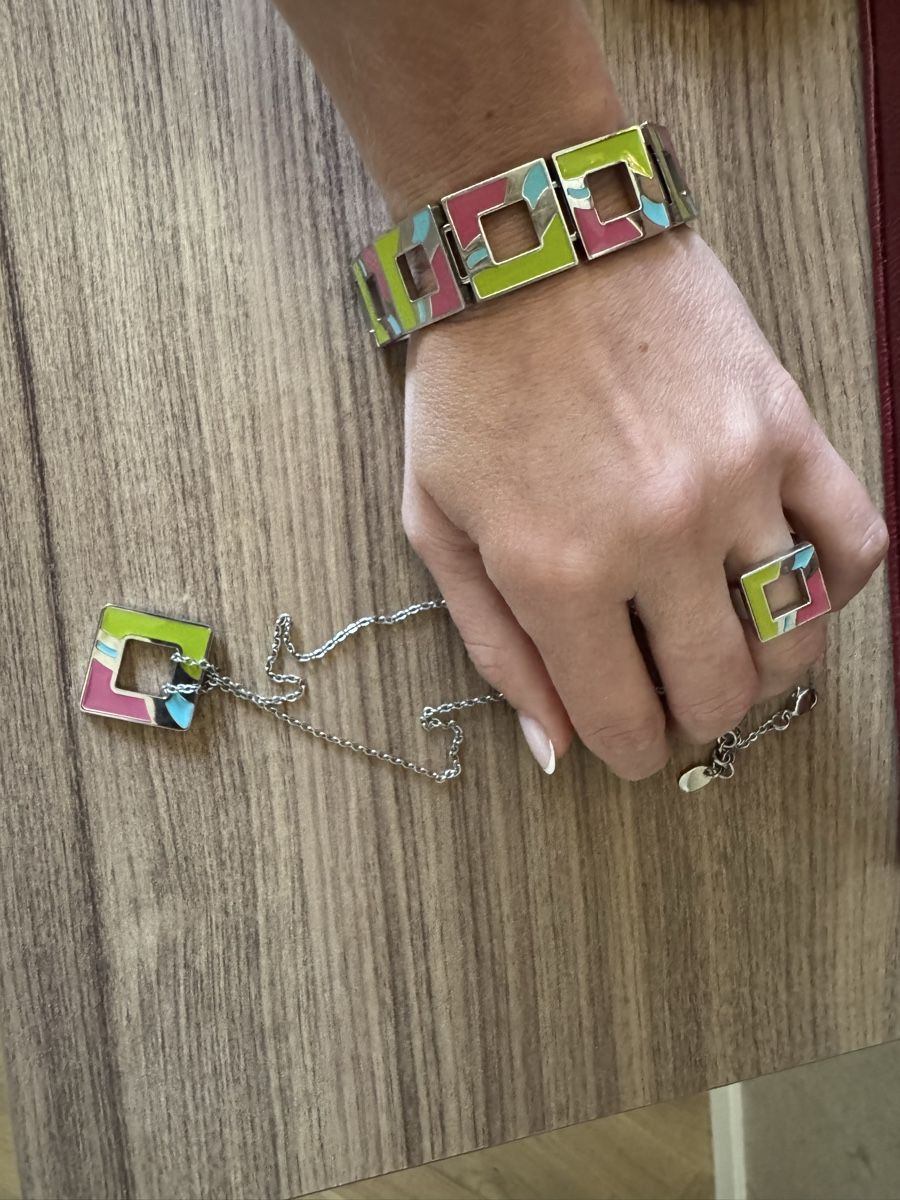 Swatch Autres bijoux: Bijoux Swatch – D'occasion à Geneve par pupykina 1