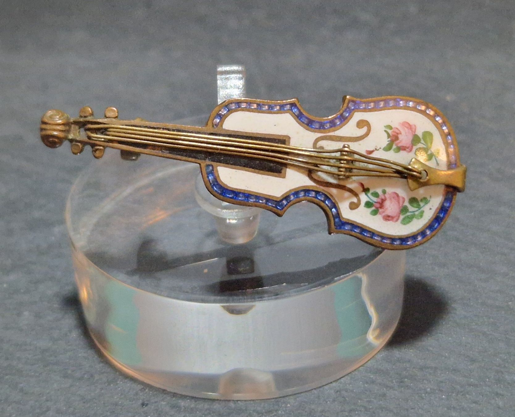 Spille & Fermagli: Antike Jugendstil Geigen-Brosche – Usato da Winterthur venduto da Sadega