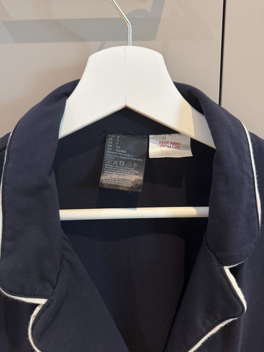 H&M Négligés & Pyjamas: DUNKELBLAUES PYJAMA-SET, GRÖSSE S – D'occasion à oberburg par lau_w2ty 2