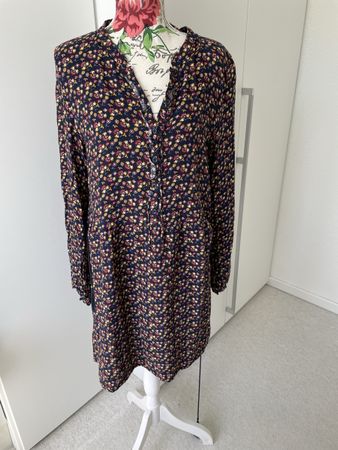 Hübsches Kleid Blue Motion 40 Versand 3.80