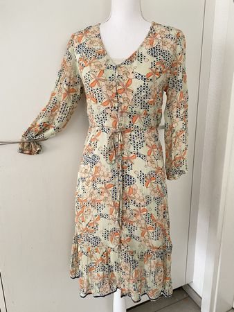 Wunderschönes Kleid von NILE, Gr. XS. Neu. 100% Viskose.