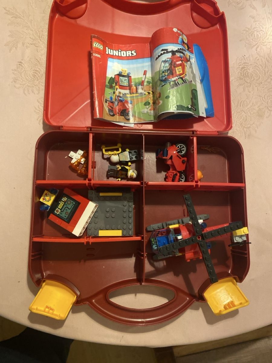 Lego Kit di costruzioni: Lego 10685 – Usato da Zürich venduto da Manuelemilie