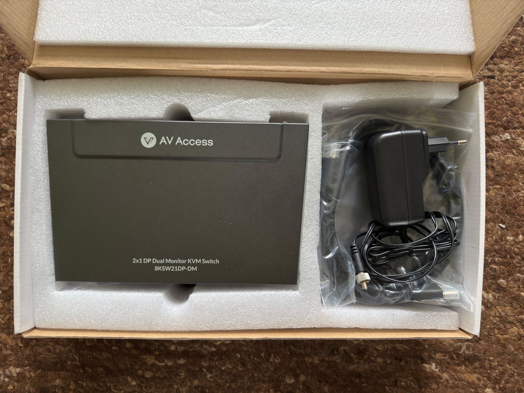 Hub & Switch: KVM Switch AV Access 8K DisplayPort – Usato da Zürich venduto da sho_6k75 1
