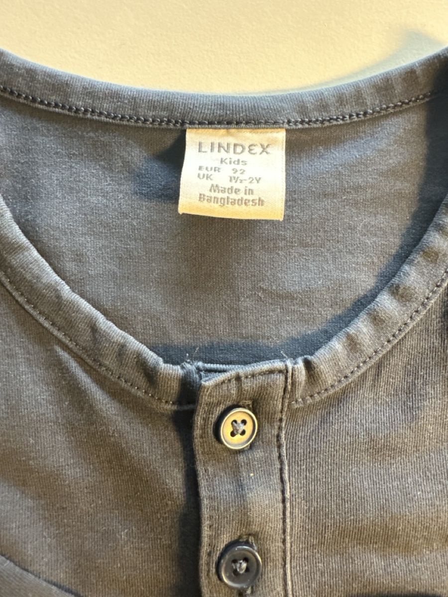 Lotti & Set di vestiti: 2 Langarmshirts Grösse 92 – Usato da Zürich venduto da KrisZH 2
