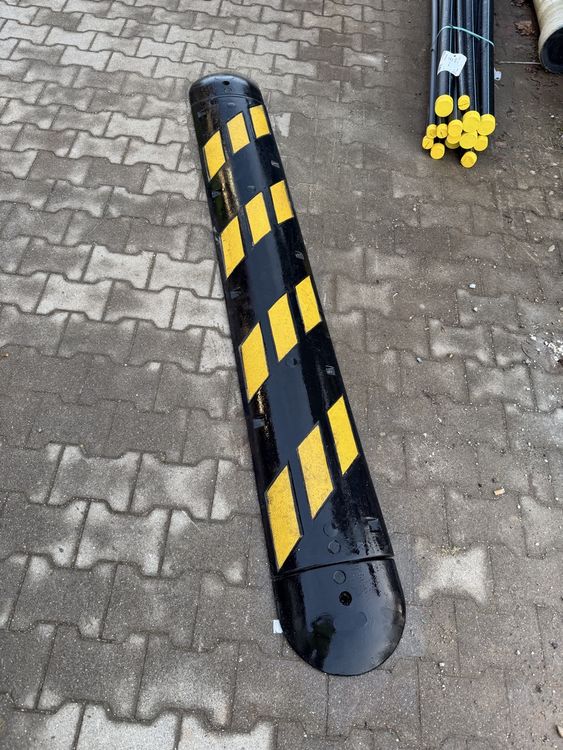 Fahrbahnschwelle 75mm – Temposchwelle 250cm Für 10 Km/h – Mit Reflektoren & Bodenverankerungen – Zur Verkehrsberuhigung Vor Schulen, Parkhäusern & Kindergärten