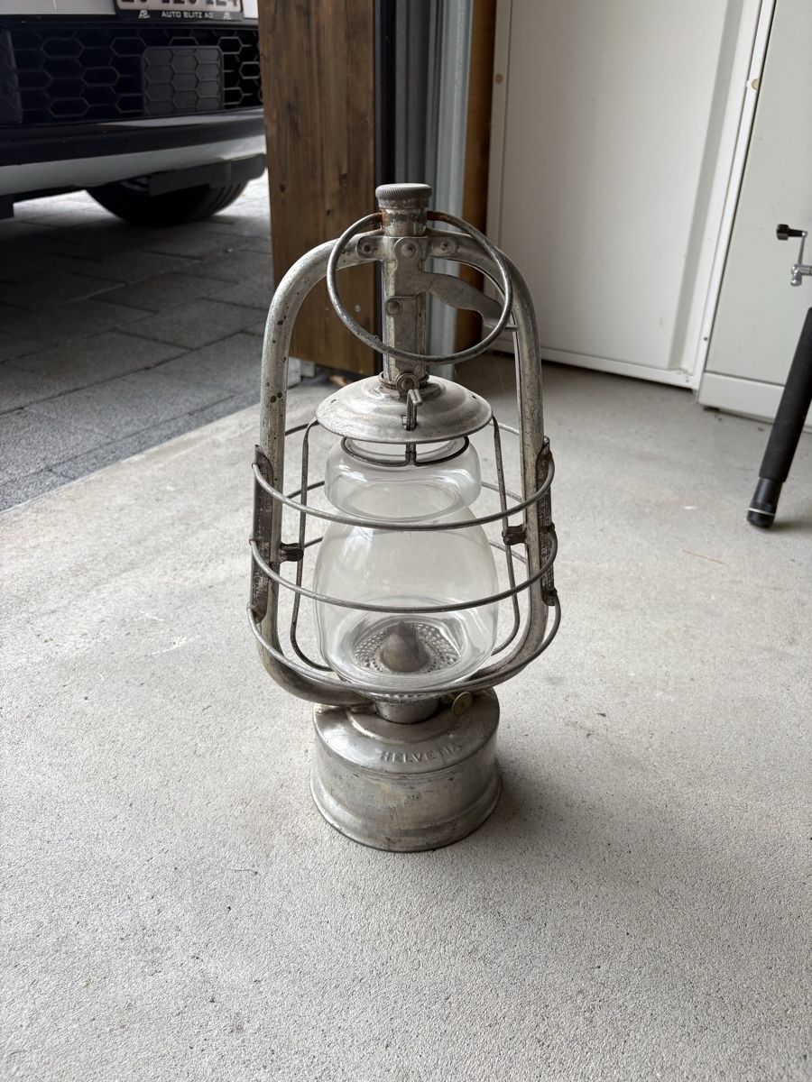 Lampade & Luci: Helvetia Armee Lampe  – Usato da Hochdorf venduto da si981978 3