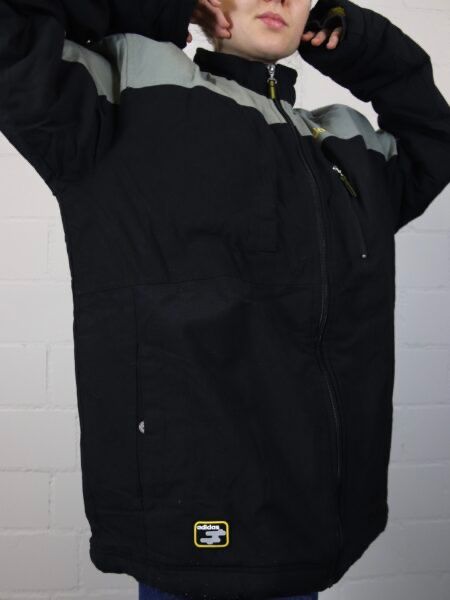 Adidas Giacche: Vintage Adidas Winterjacke | M-L – Usato da Widnau venduto da flottifetze 3