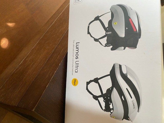 Helme: Velohelm Lumos – Gebraucht aus Luzern von Strasser2008 1