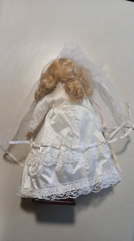 Bambole: Puppe mit Hochzeitskleid – Usato da Auw venduto da mic_z2t2 1