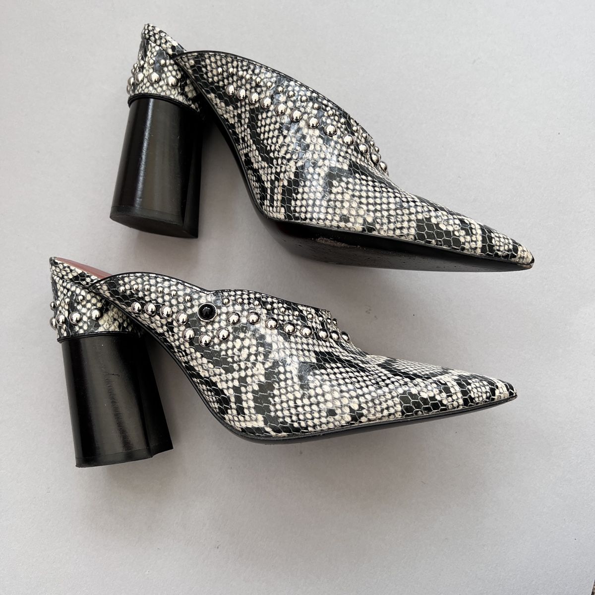 Phillip Lim Scarpe da donna: 3.1 Phillip Lim Gray Leopard Print Leather Mule Heel 38.5 – Nuovo (secondo la descrizione) da Genève venduto da Kookiek 9