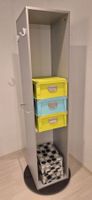 Drehbare Spiegelgarderobe mit Ablagen und Haken