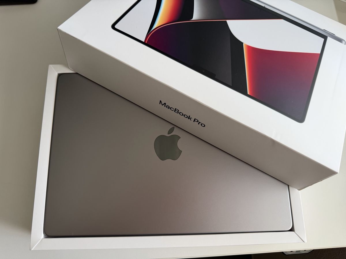 Apple Portables: MacBook Pro M1 Max 32GB 1TB – D'occasion à Altendorf par ma_am