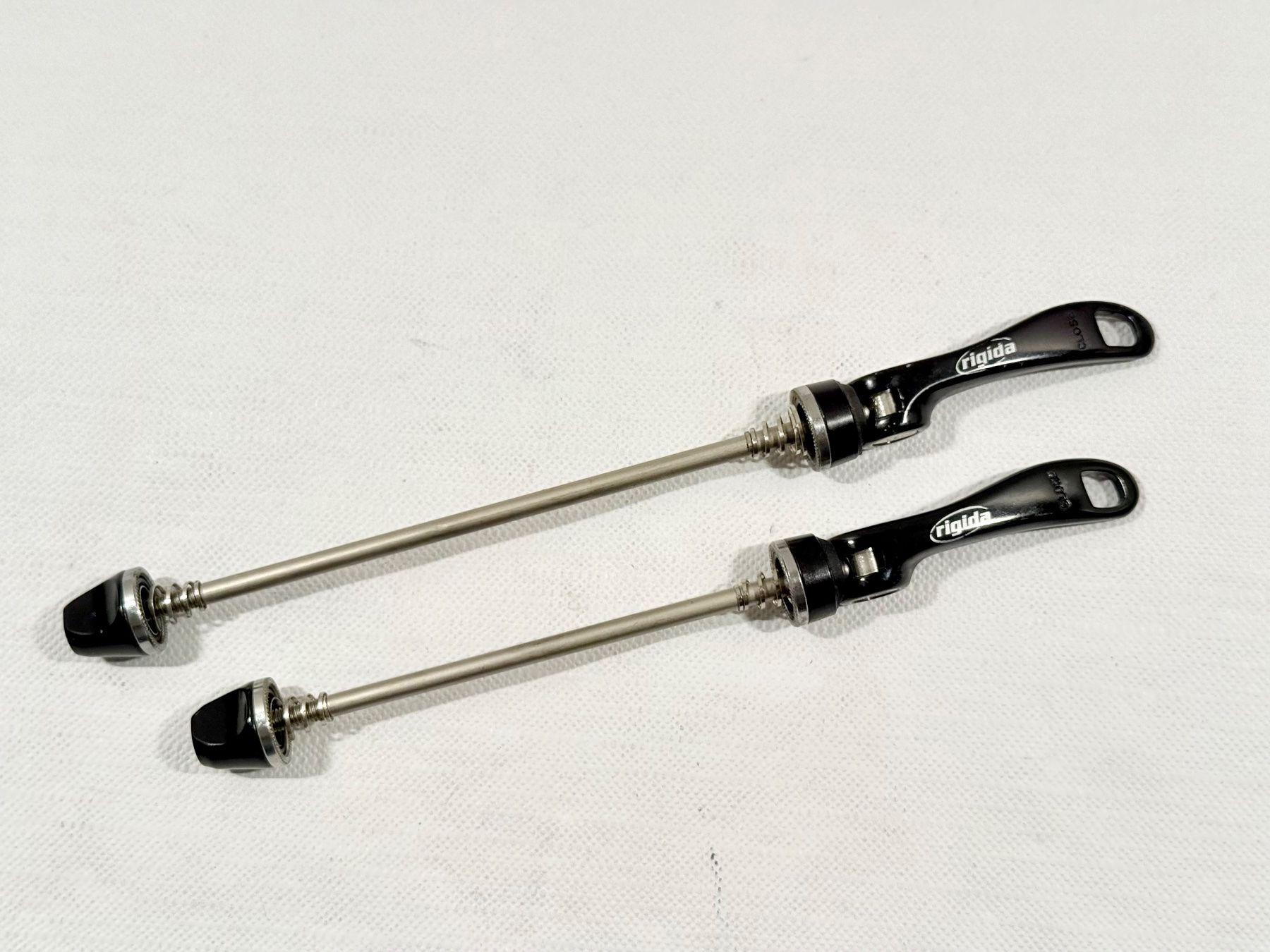 Shimano Pezzi di ricambio: RIGIDA Schnellspanner Set TOPZUSTAND 2605 – Usato da Luzern venduto da bikeandbeltcom