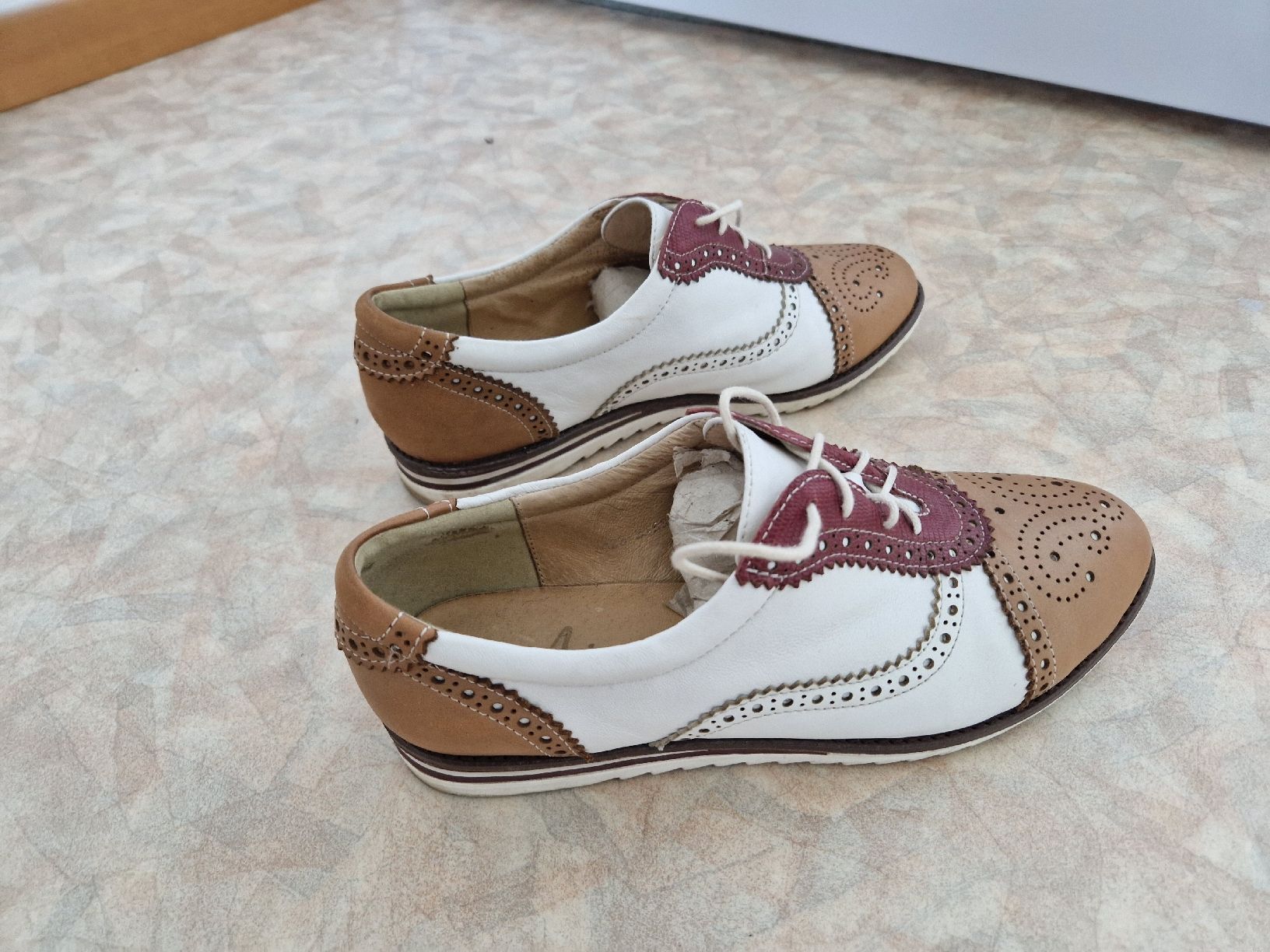 Scarpe da donna: Leder Schuhe Gr.38 – Usato da Triengen venduto da KittyKat6 2