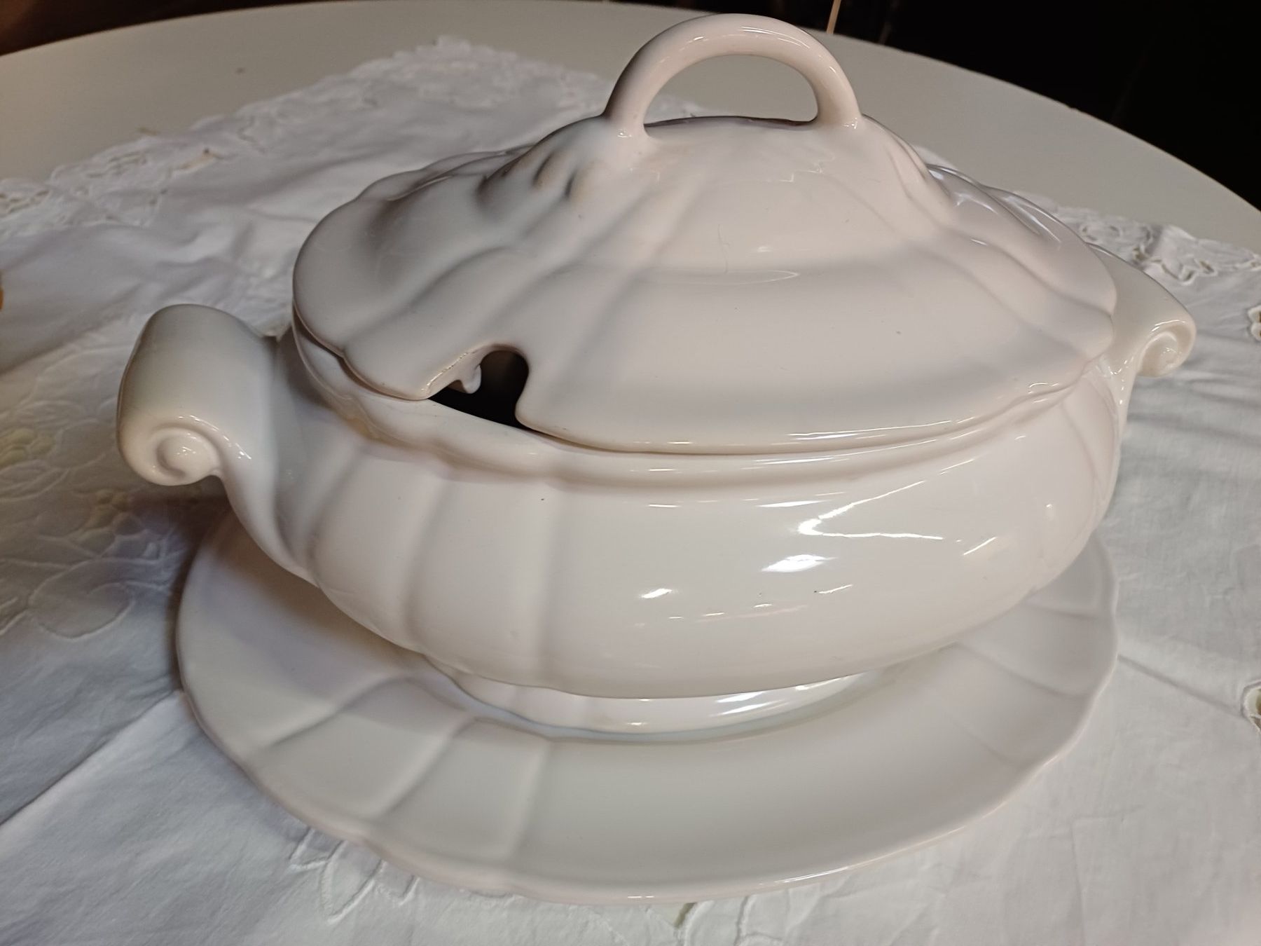 Ciotole: Alter Suppentopf – Usato da Luzern venduto da Verena19510