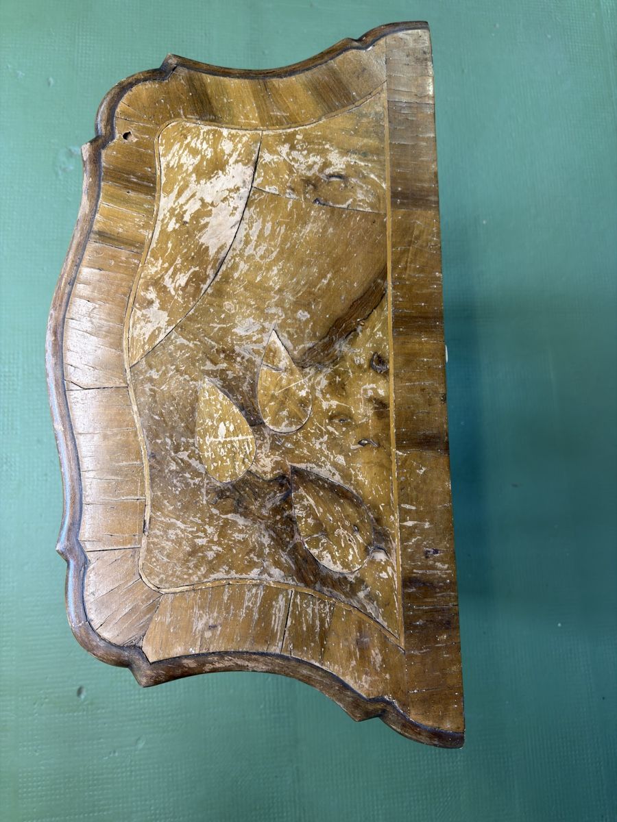 Cassettiere: Antikes Holzmobel mit Schubladen – Usato da Lupsingen venduto da diamant103 2