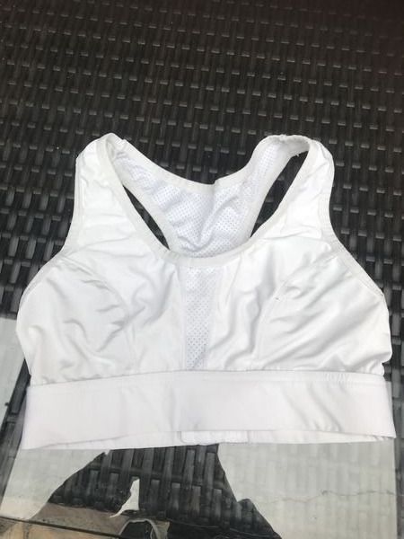 Sonstige Unterwäsche: Damen Top BH Marke Vivess S – Gebraucht aus Bergdietikon von antovale