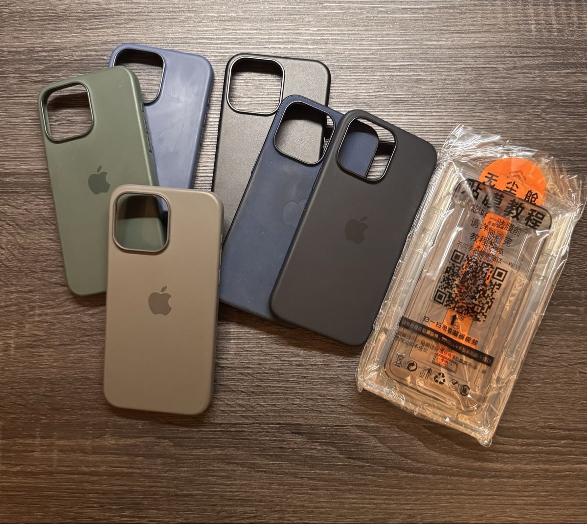 Apple Handys / Smartphones: Iphone 15 Pro Max - Top Zustand – Neu (gemäss Beschreibung) aus Walchwil von mic_c7jc 3