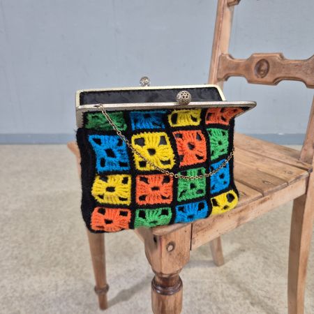 Häkel-Clutch mit Kettchen Handtasche Tasche Clutch