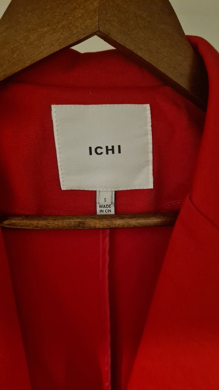 Giacche: Roter Blazer Ichi – Usato da Meggen venduto da mar_yzb2 1