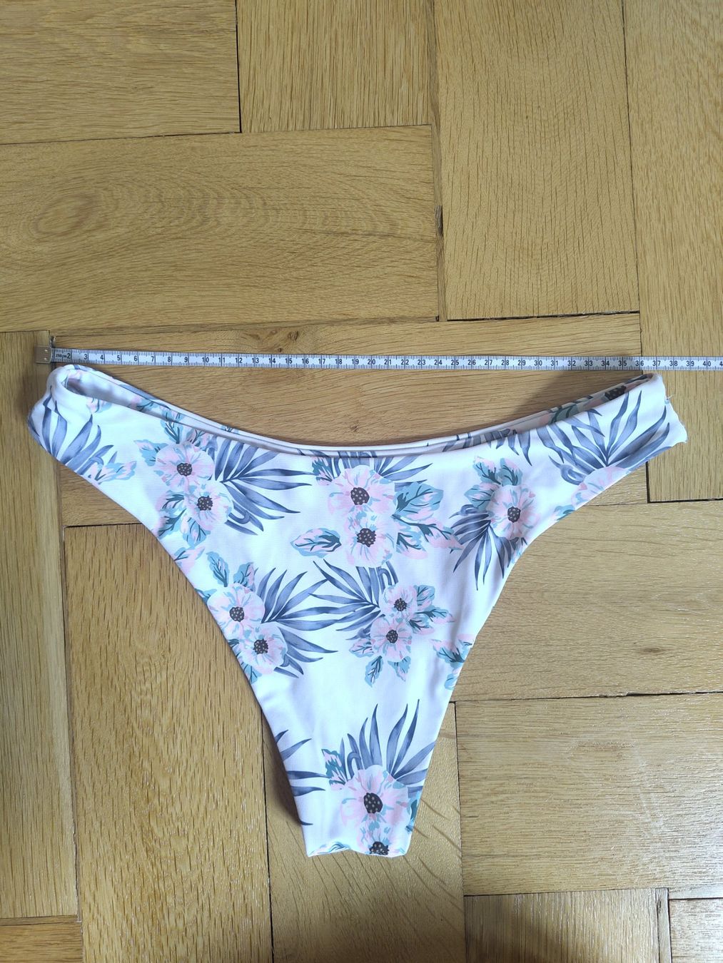 Zaful Costumi da bagno & Bikini: Bikinihose – Usato da Bern venduto da Linii 1