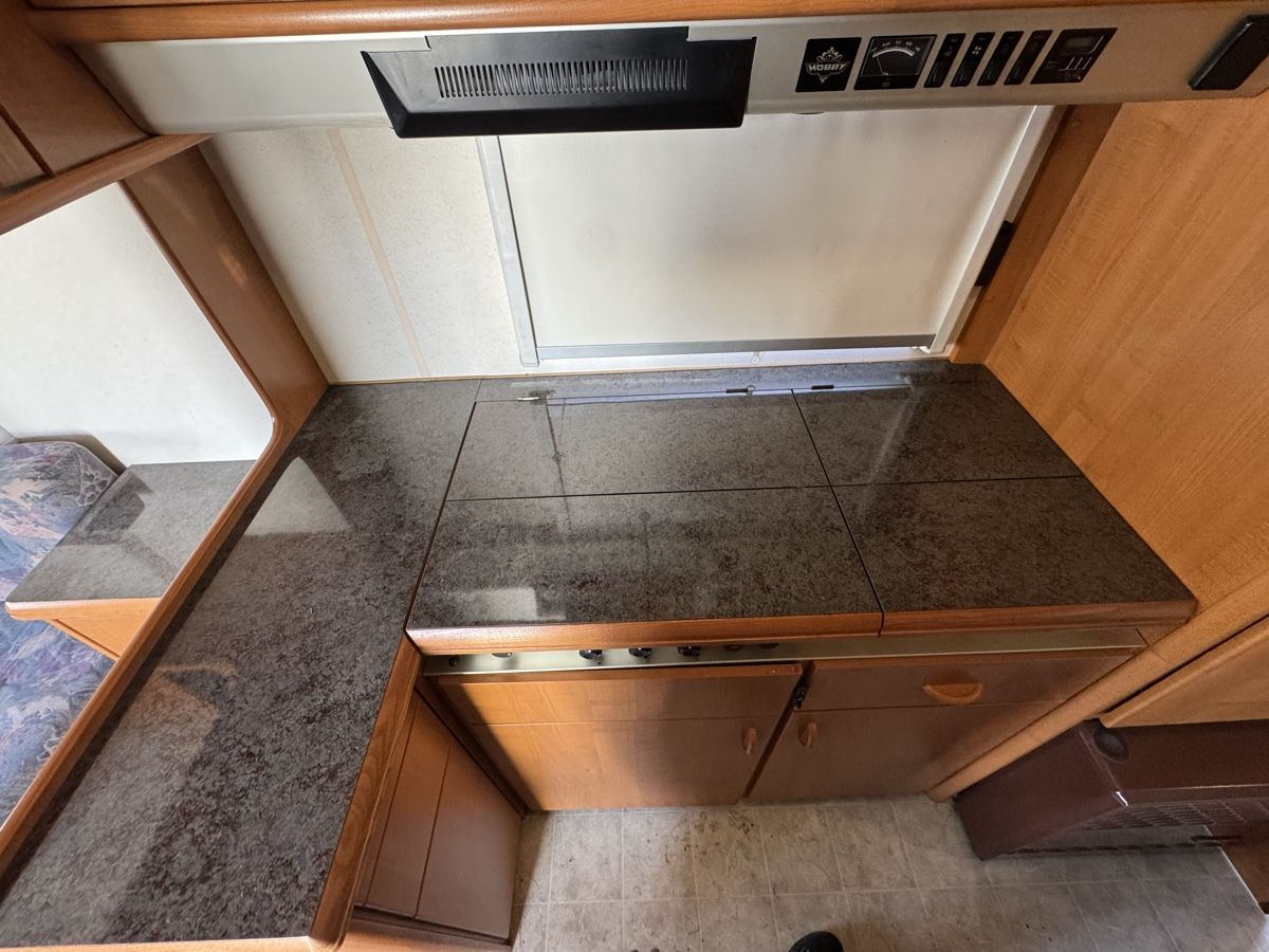 Camping Fahrzeuge: Caravanne/Wohnwagen – Gebraucht aus Roche VD von sas_dl7k 8