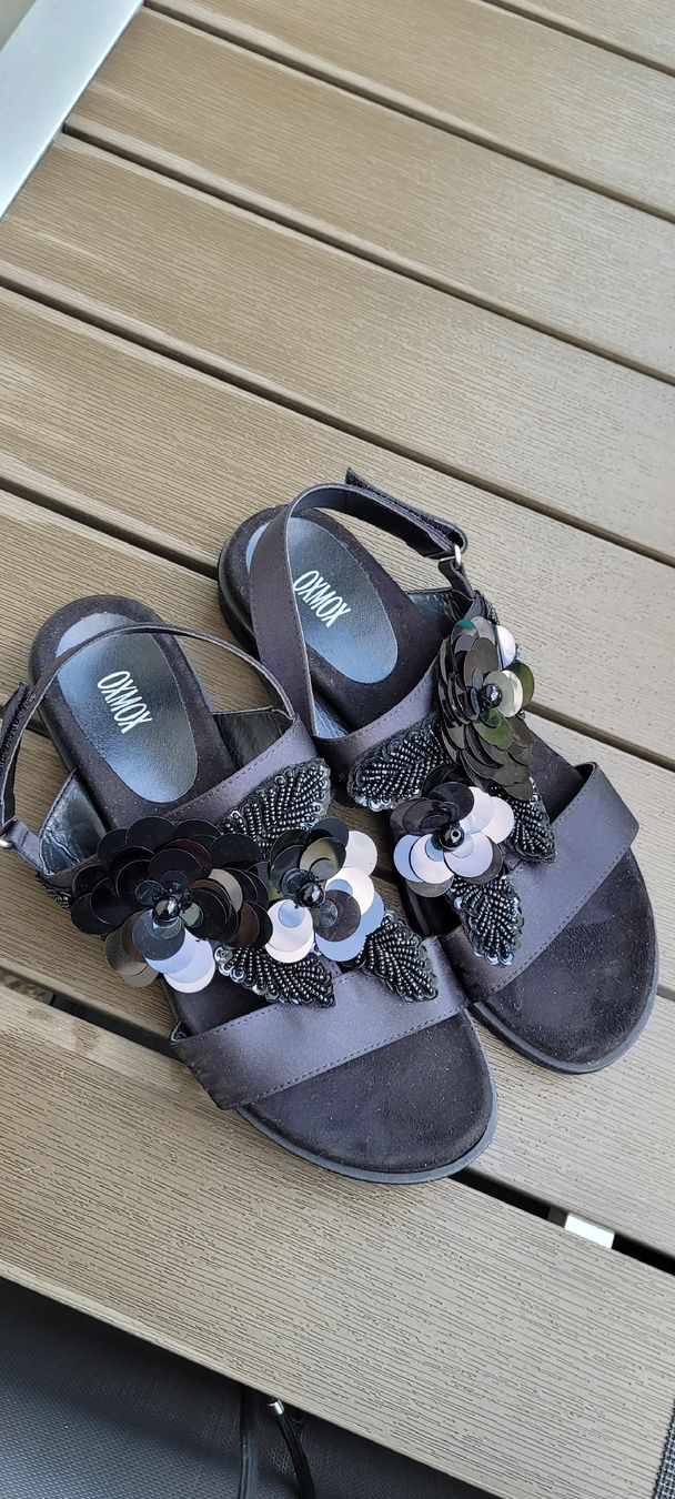 Damenschuhe: Schwarze Pailletten Sandalen Gr. 40 – Neu (gemäss Beschreibung) aus Bad Ragaz von Ansial 1