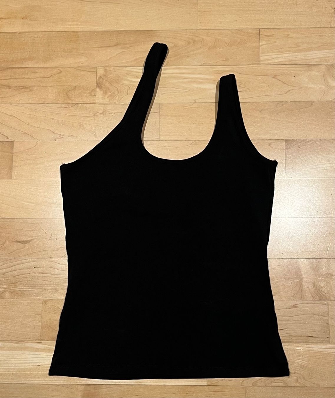 Weekday Top: Weekday Top, S – Nuovo (secondo la descrizione) da Zumikon venduto da nata_sells 1