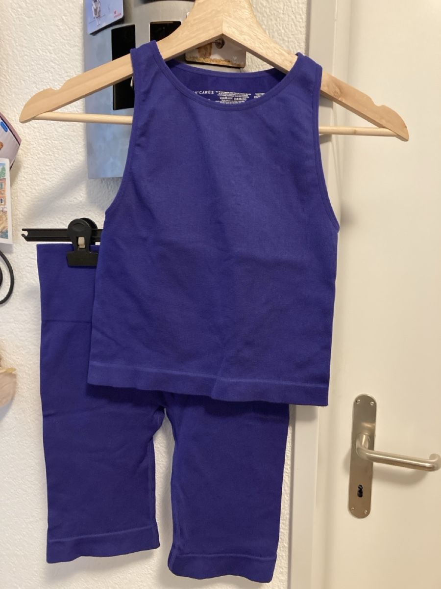 Primark Lotti di vestiti: Sportset violett-blau – Usato da Urtenen-Schönbühl venduto da alessibas