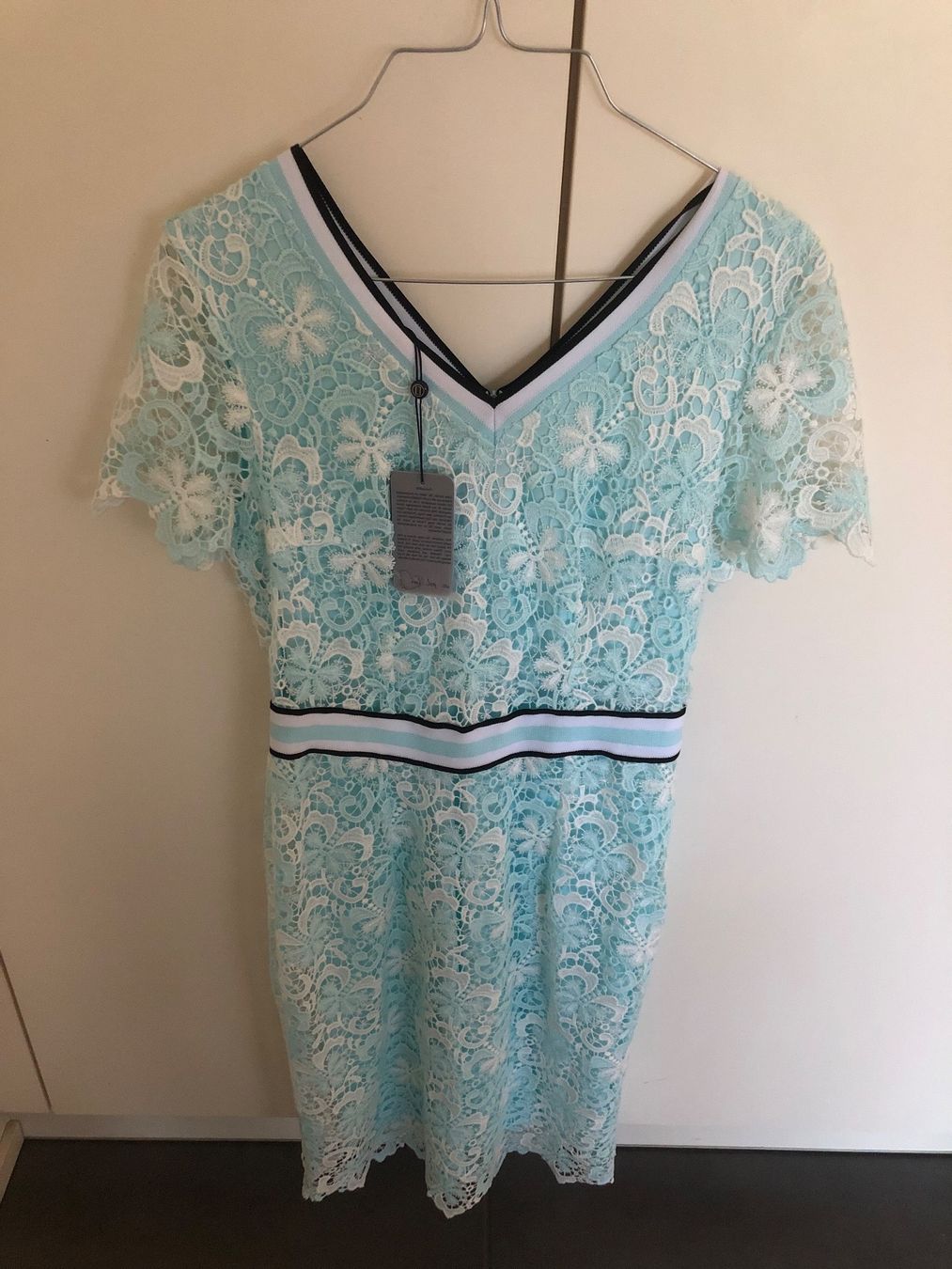 Kleider: Laurél Spitzenkleid türkis 36 NEU – Neu (gemäss Beschreibung) aus Oberglatt ZH von jul_nhy7 1