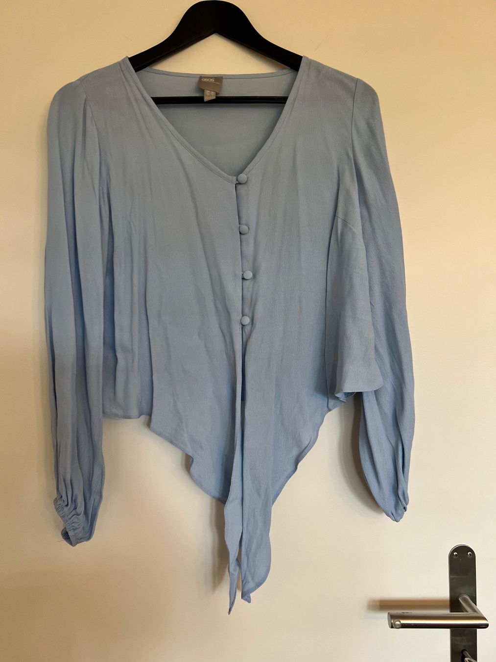 Asos Blusen: asos front tie Bluse / grösse 38 – Gebraucht aus Effretikon von YaMn 3