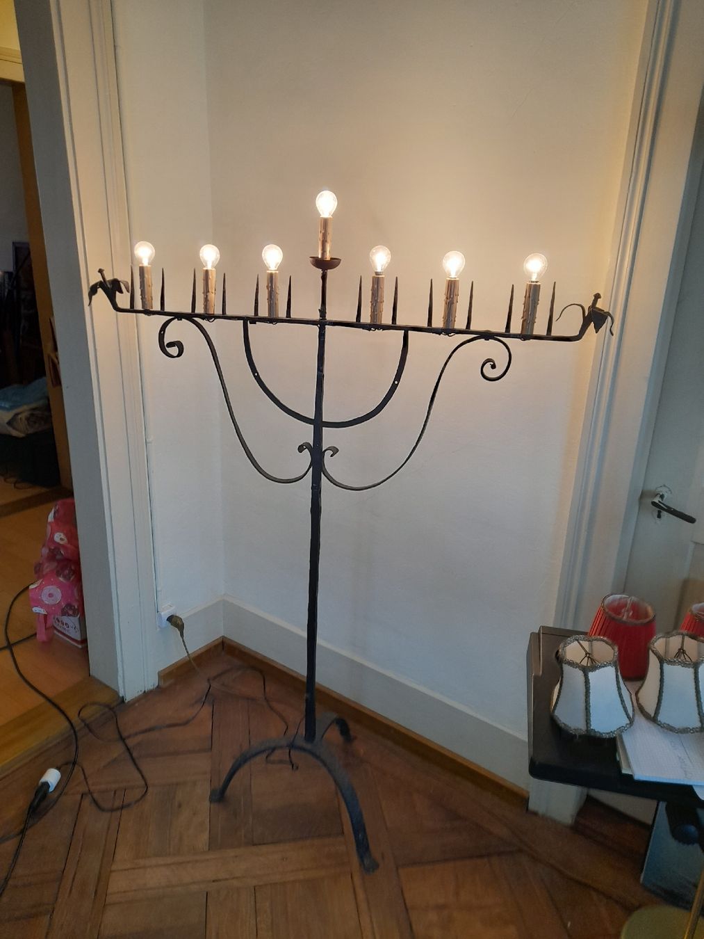 Lampade: Geschmiedeter Leuchter aus Kirche – Usato da Luzern venduto da steuereinheit 7