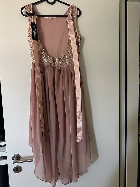 Boohoo Kleider: Bohooo Kleid neu! – Gebraucht aus Liestal von jaq_hj95 1