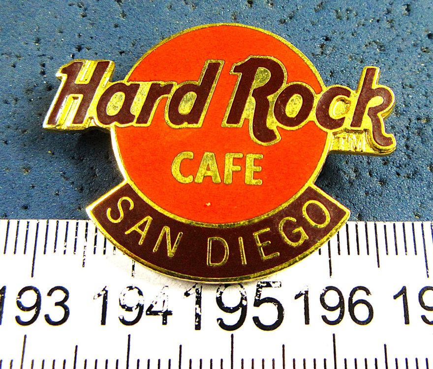 HARD ROCK CAFE SAN DIEGO LOGO 4cm NADEL (Gebraucht) in Ettingen für CHF
