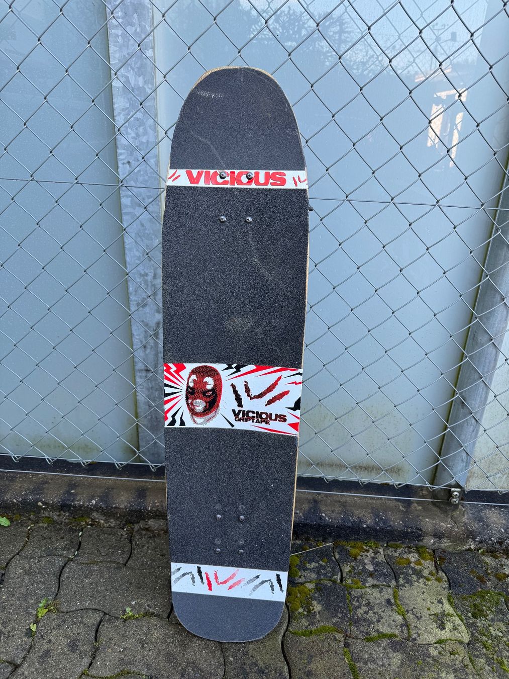 Skateboards: Fibretex Pooltool 930 Longboard mit Paris V1 Achsen – Usato da Olten venduto da kini10