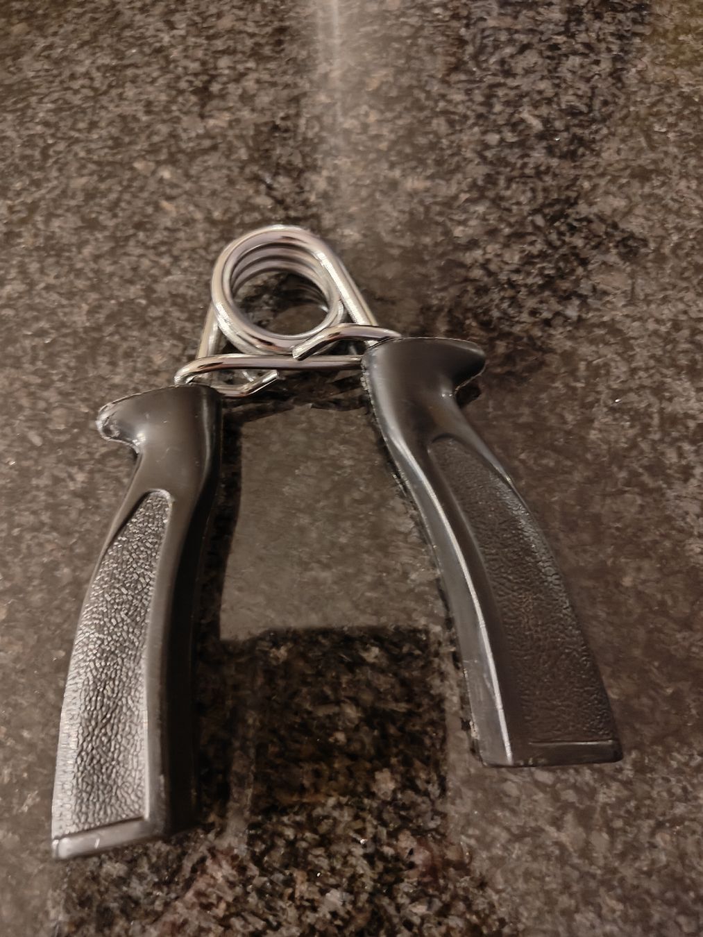 Pinze: Handtrainer, ideal fürs Krafttraining! – Usato da Tuggen venduto da Basinger