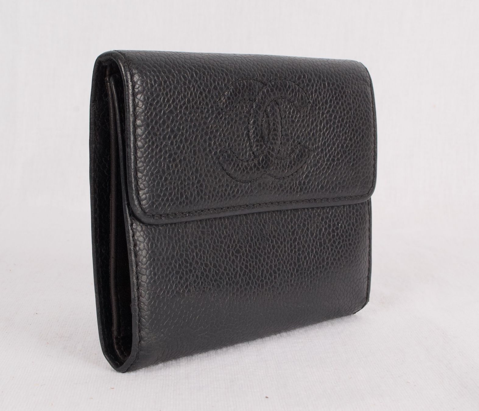 Chanel Portemonnaie: Auth CHANEL wallet caviar leather black color. – Gebraucht aus Lausanne von Lamedusac 2