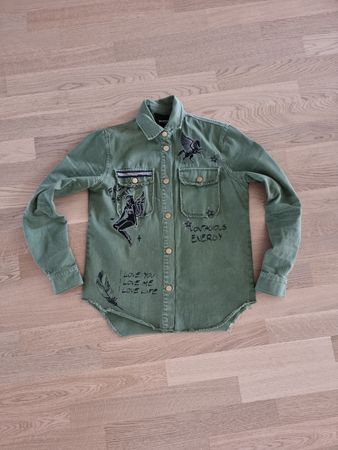 Desigual Hemdjacke Gr. XS grün Dragon Stickerei einzigartig