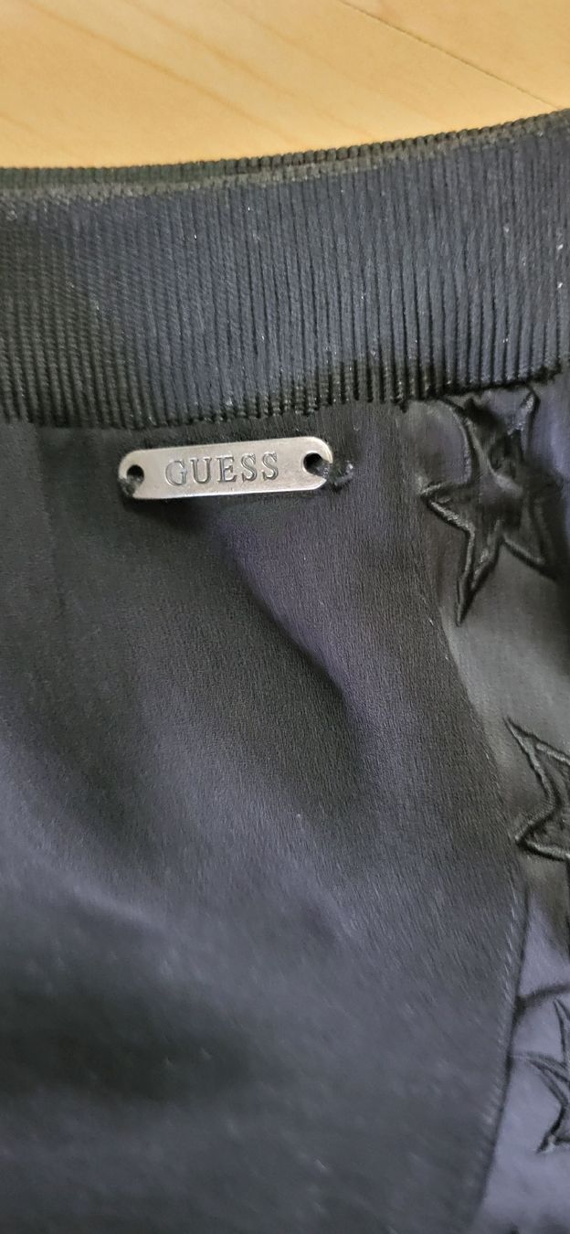 Guess Pantaloni: Guess Hose, Schwarz, Gr. 29, Sterne – Usato da Figino venduto da mayam63 1