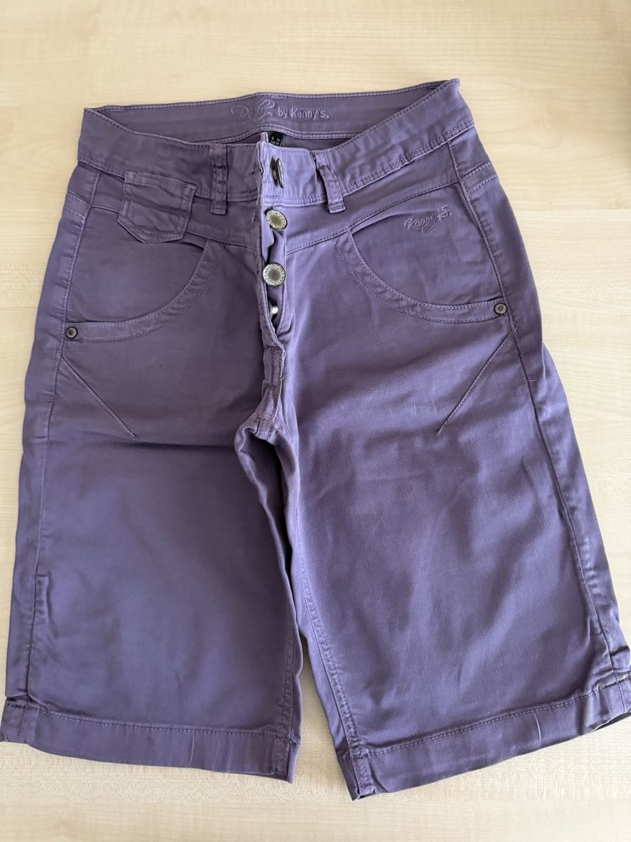 Hosen: Shorts in Grösse 34 – Gebraucht aus Wilen b. Wil von Huibuh