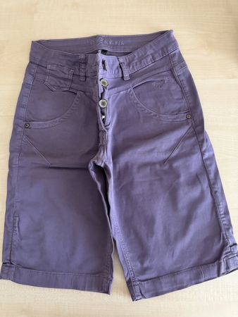 Shorts in Grösse 34