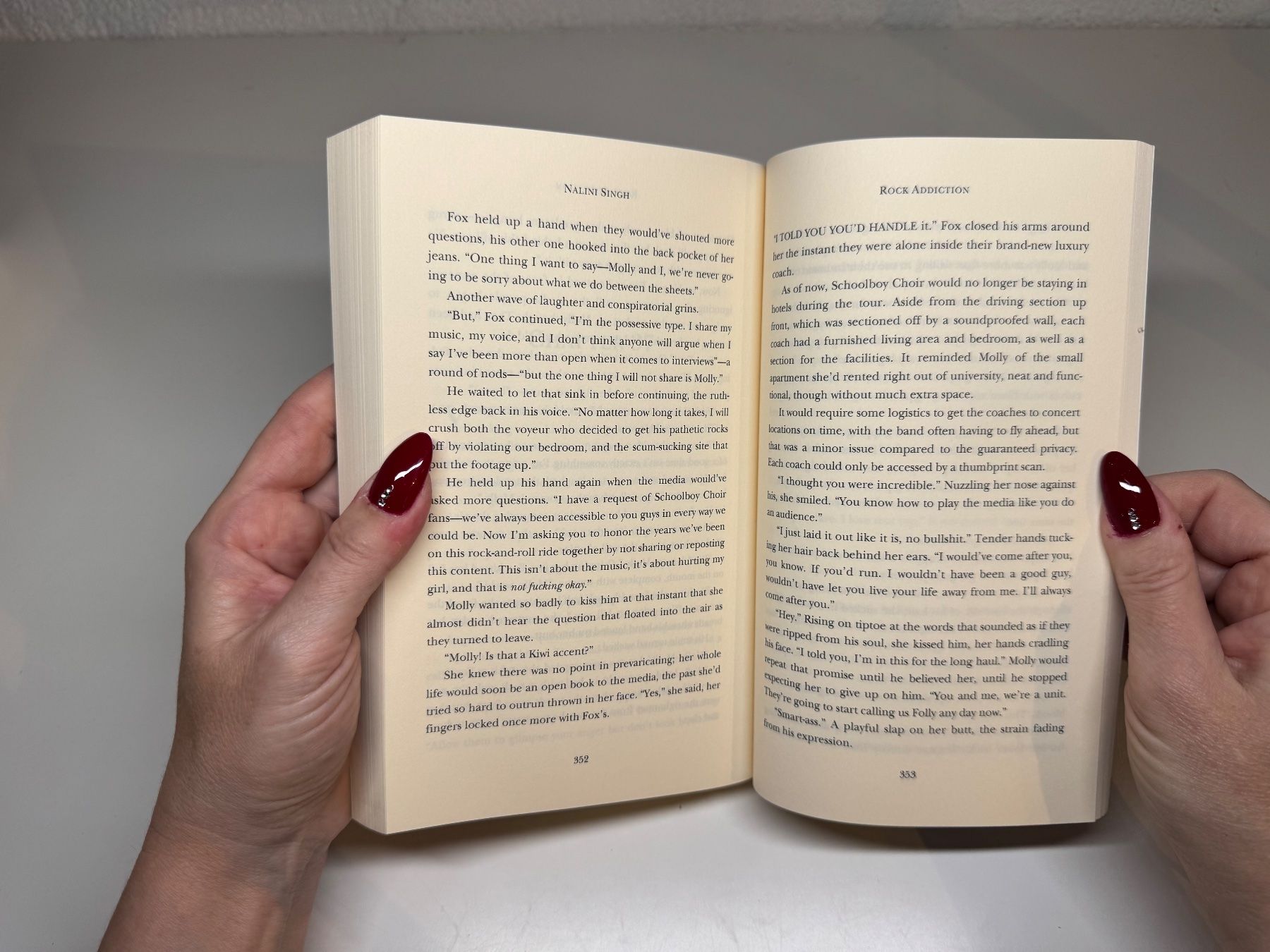 Libri: NOVEL: Nalini Singh, Rock Addiction  – Usato da Grosswangen venduto da English_books 8
