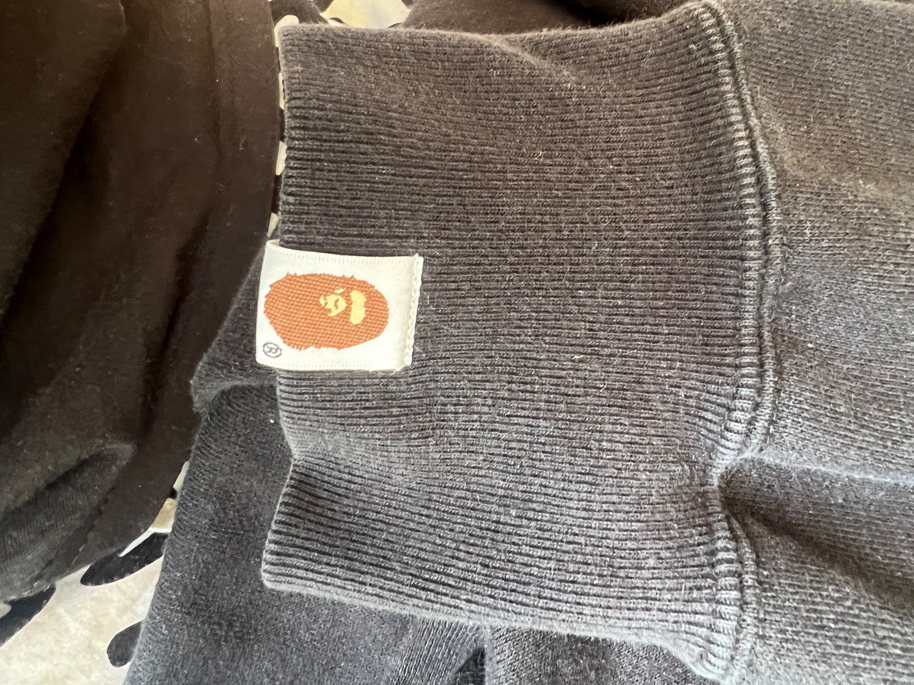 Bape Giacche: Bape Fullzip Shark – Usato da Uhwiesen venduto da maflo2 2