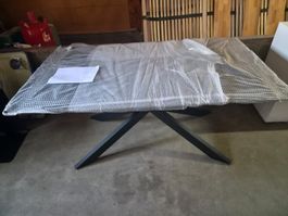 NEU Esstisch 160 × 90 cm – Marmoroptik schwarz – Metallgeste