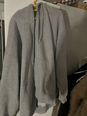 Brandy Melville Zip-Hoodie