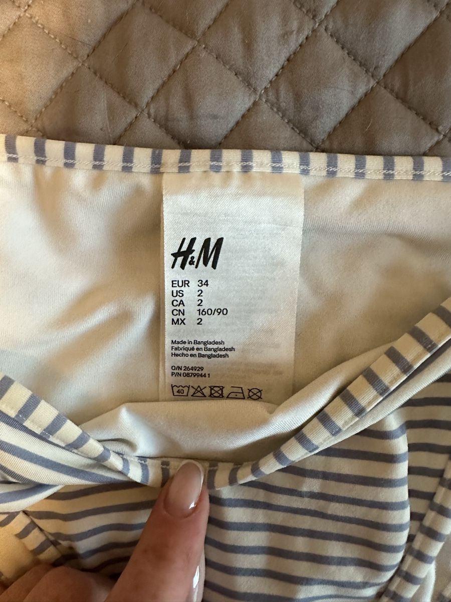 H&M Badekleider & Bikinis: H&M Bikini Set, Size 34, Striped, Summer Ready, Cute! – Neu (gemäss Beschreibung) aus Sorengo von dis_tfq6 1
