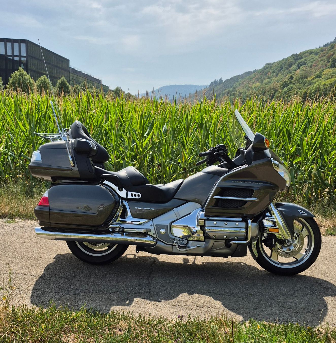 Honda Touring: Honda Goldwing 1800 – D'occasion à Pieterlen par Dyui 2
