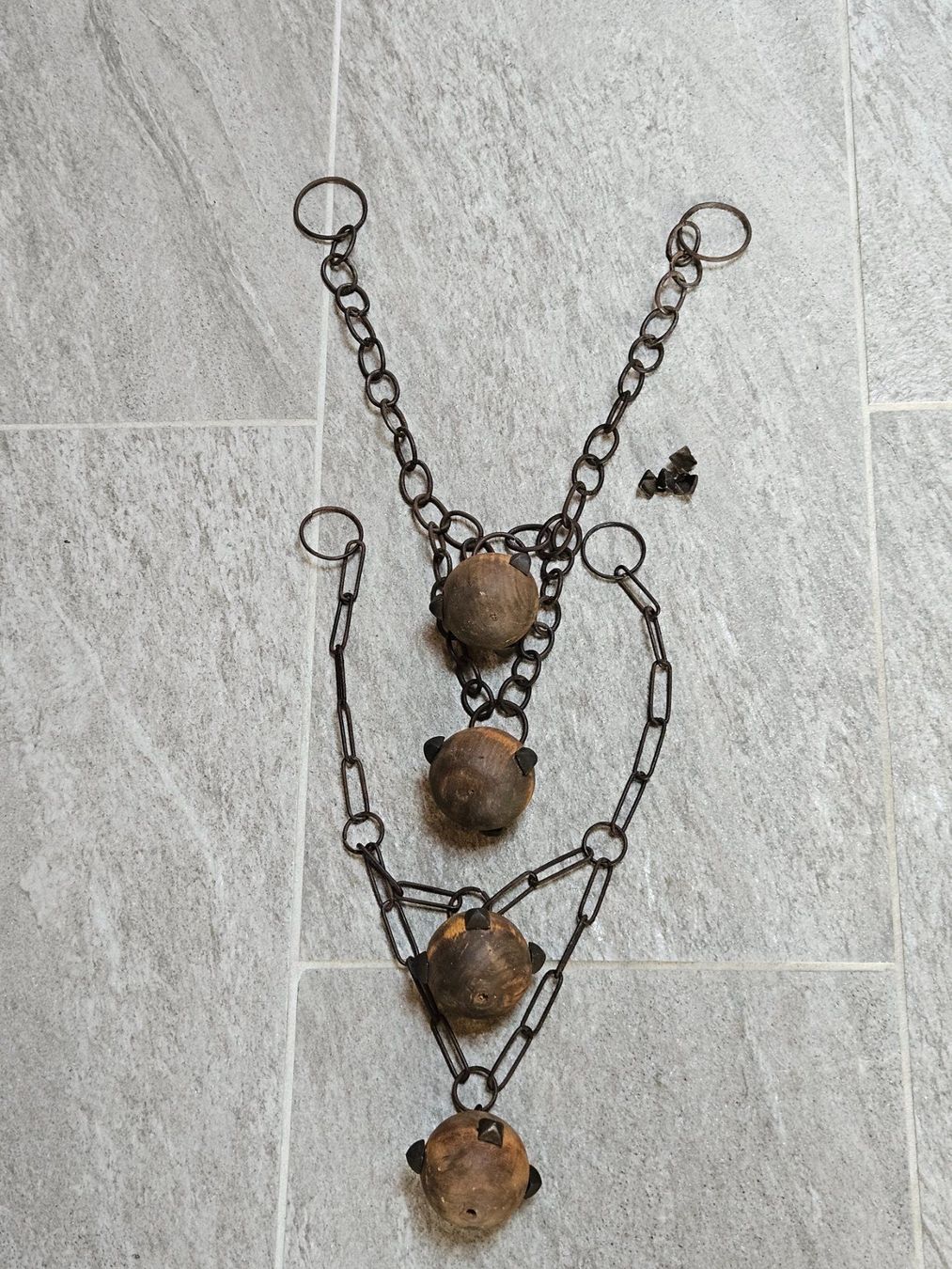 Altro in Decorazioni & Accessori: Widderverscheucher.  Holzkugeln mit Metallspitzen. antik. – Usato da Flamatt venduto da 22oderso